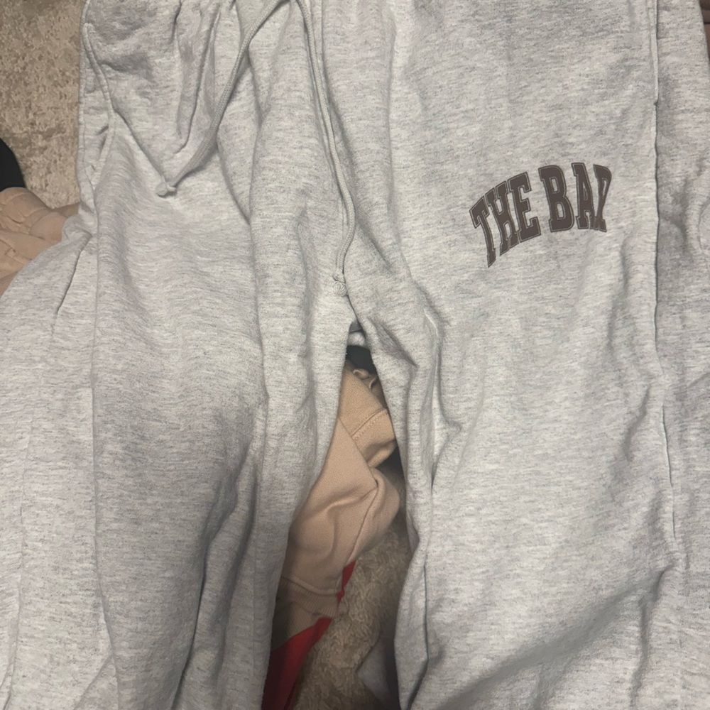 The Bar Gray Lounge Pants - Picture 3 of 3
